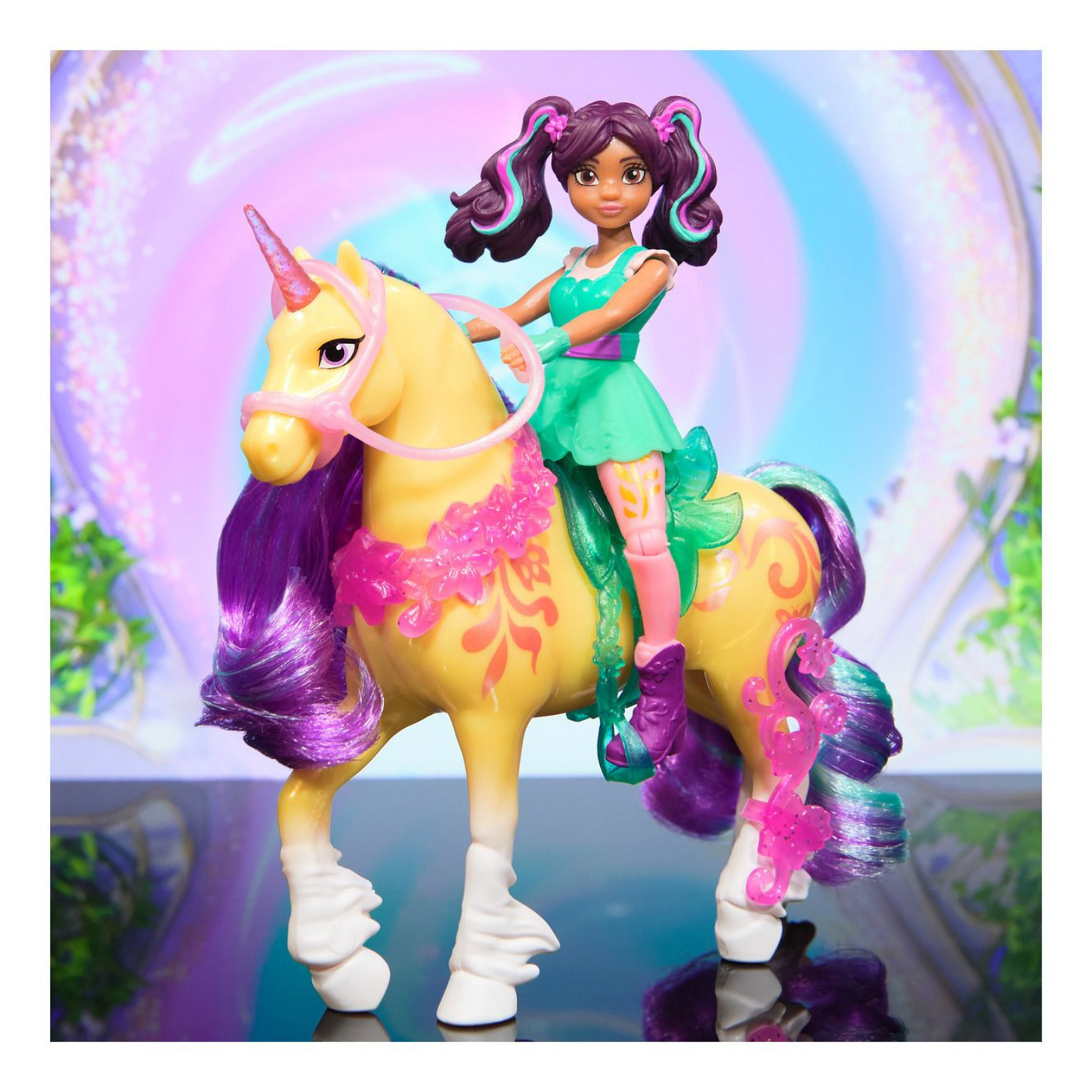 Unicorn Academy Small Doll Ava & Leaf