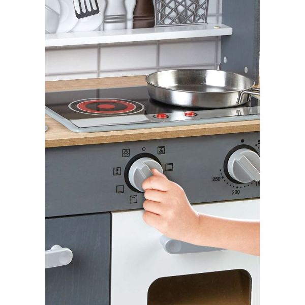 Hape Kitchen With Light And Sound