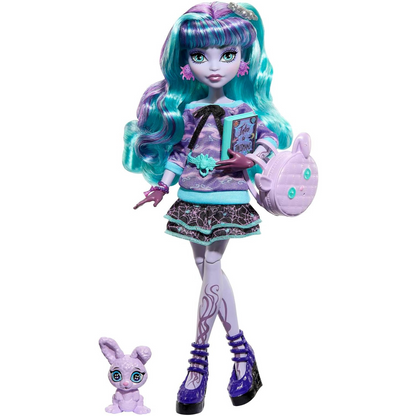 Monster High Creepover Party Twyla Doll with Pet and Accessories
