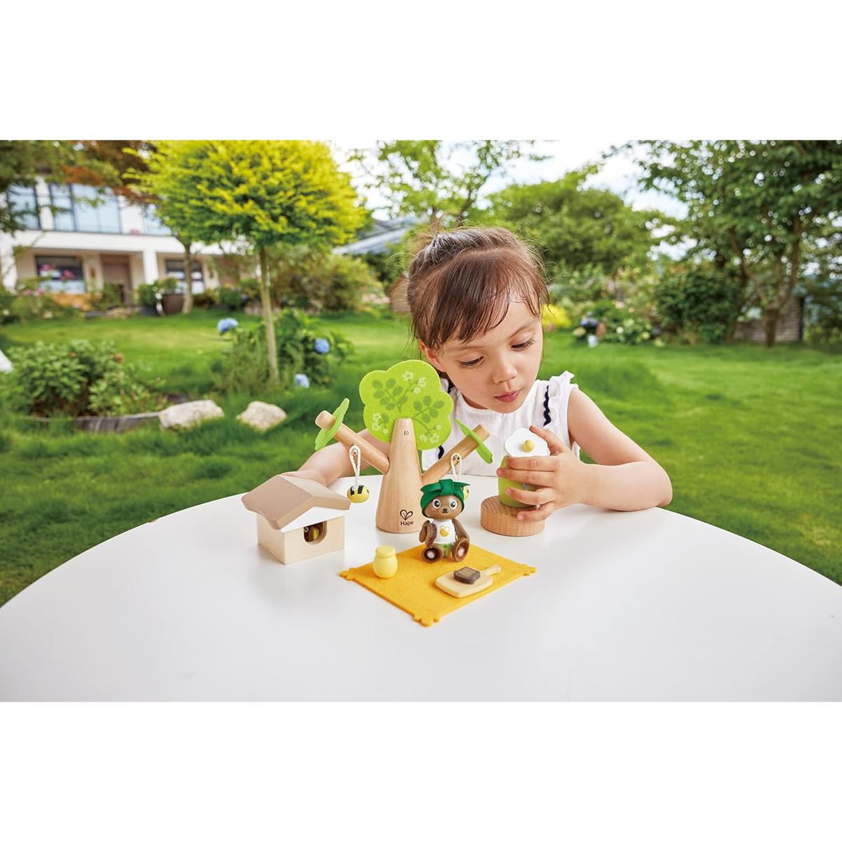 Hape Green Planet Explorers Honey Bees Picnic