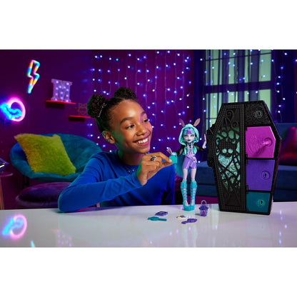 Monster High Skulltimate Secrets Twyla Series 3