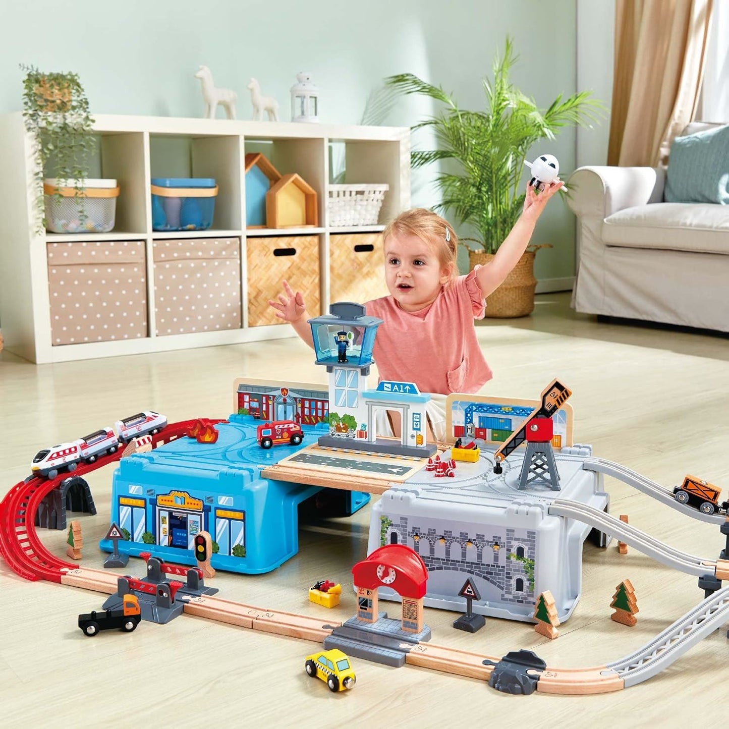 Hape Mega Metropolis Train Bucket Set