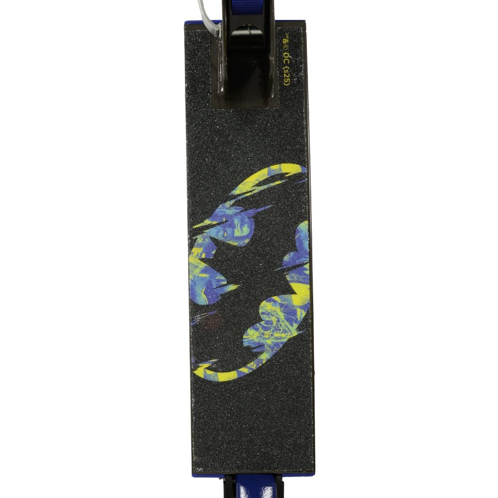 BATMAN Folding Inline Scooter with Light Up Wheels