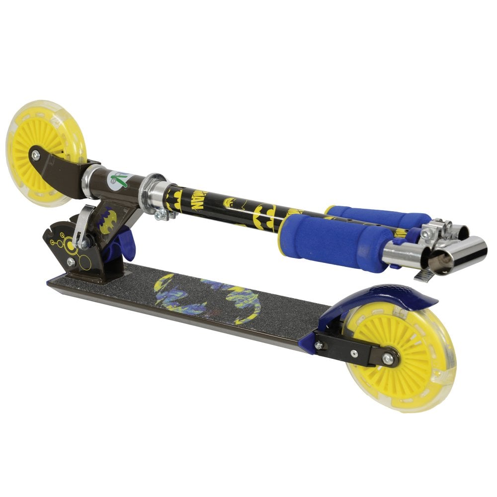 BATMAN Folding Inline Scooter with Light Up Wheels