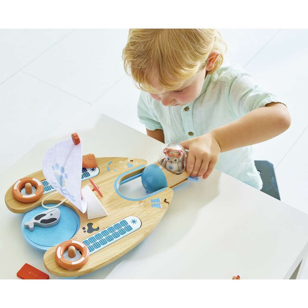Hape Green Planet Explorers Ben’s Eco Catamaran